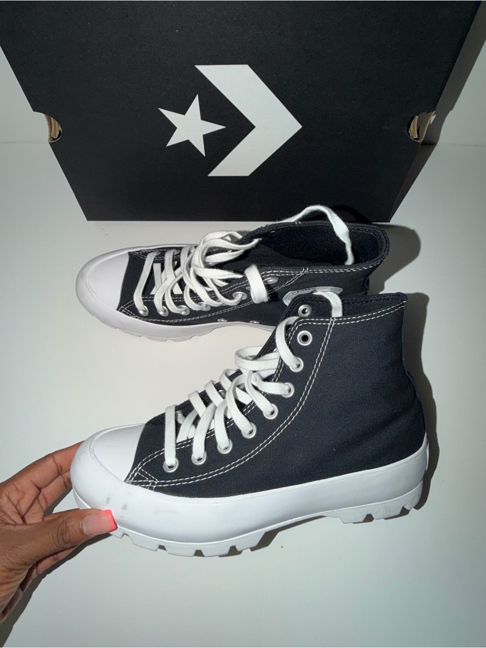 Converse Women's Chuck Taylor All Star
Lugged 8.5